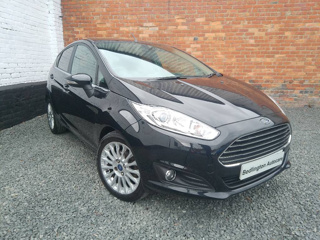 Ford Fiesta Titanium  [Petrol / Manual]