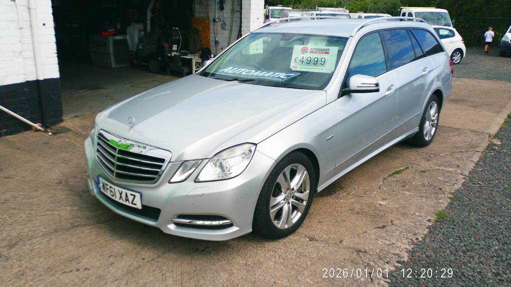 Mercedes-Benz E220 Executive SE CDi BlueEfficiency Auto E220 CDI BlueEfficiency Executive SE [Diesel / Automatic]